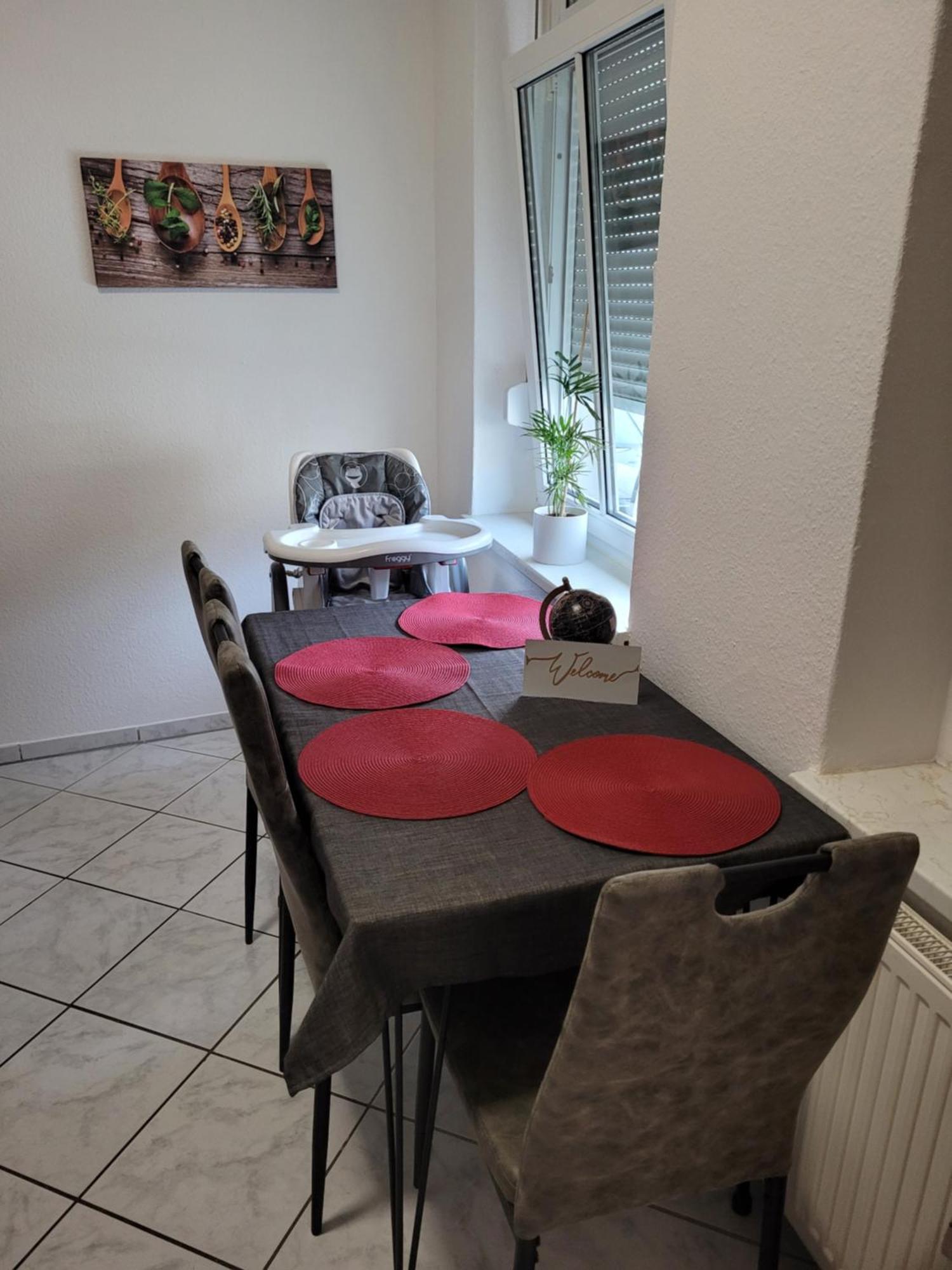 Wohnung In Oberhausen: Zentral & Ruhig, Eigener Eingang Oberhausen  Zewnętrze zdjęcie